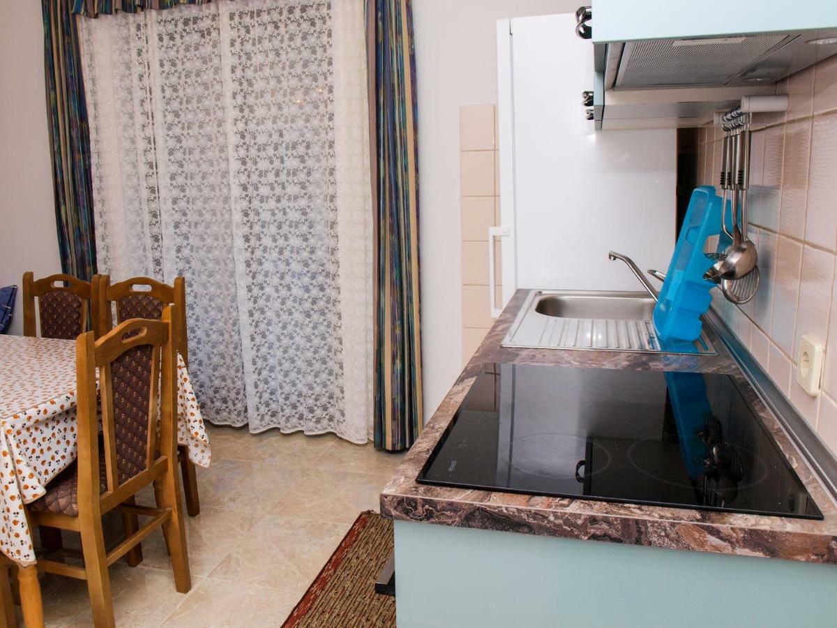 Apartments Vukovic Постира Екстериор снимка