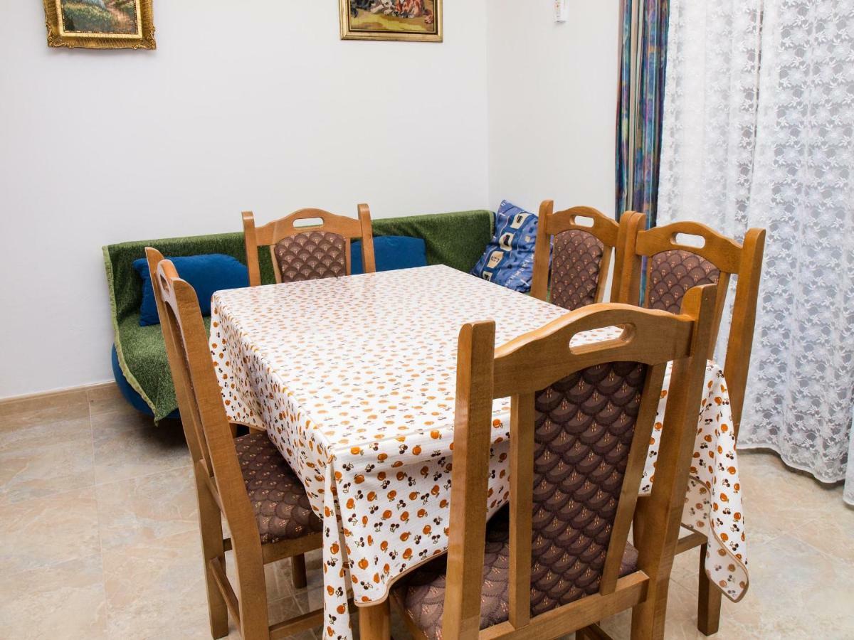 Apartments Vukovic Постира Екстериор снимка